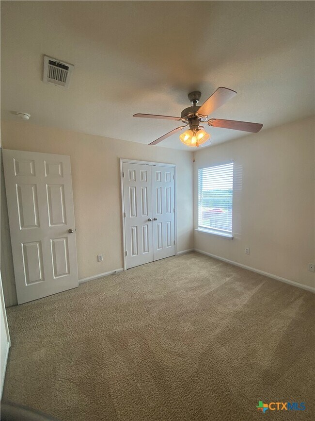 Building Photo - 6111 Graphite Dr