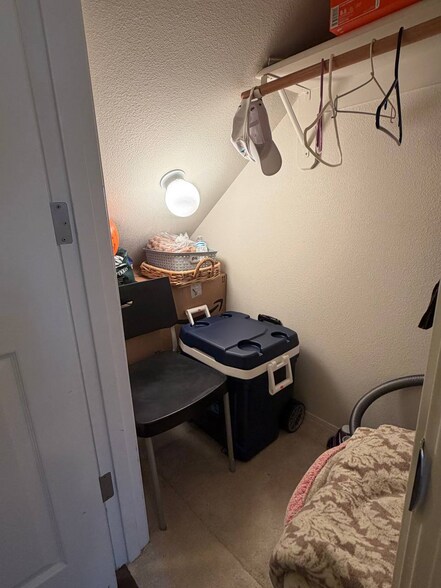 Building Photo - 6233 SW 208th Ter