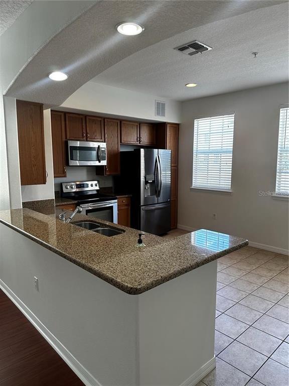 Building Photo - 1350 Chatfield Pl