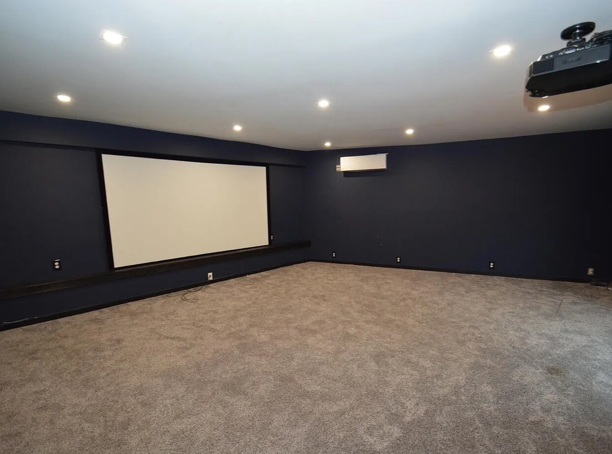 Building Photo - 115 Ashworth Dr