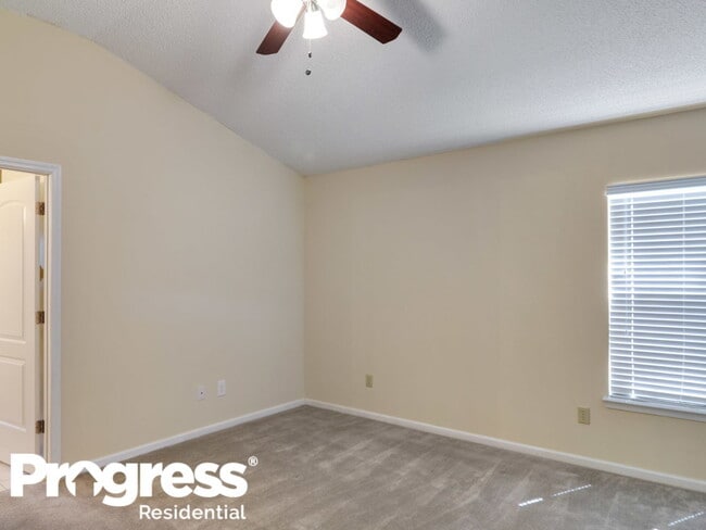 Building Photo - 12440 Weyburn Ct