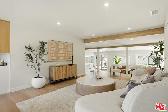 Building Photo - 7358 Paso Robles Ave