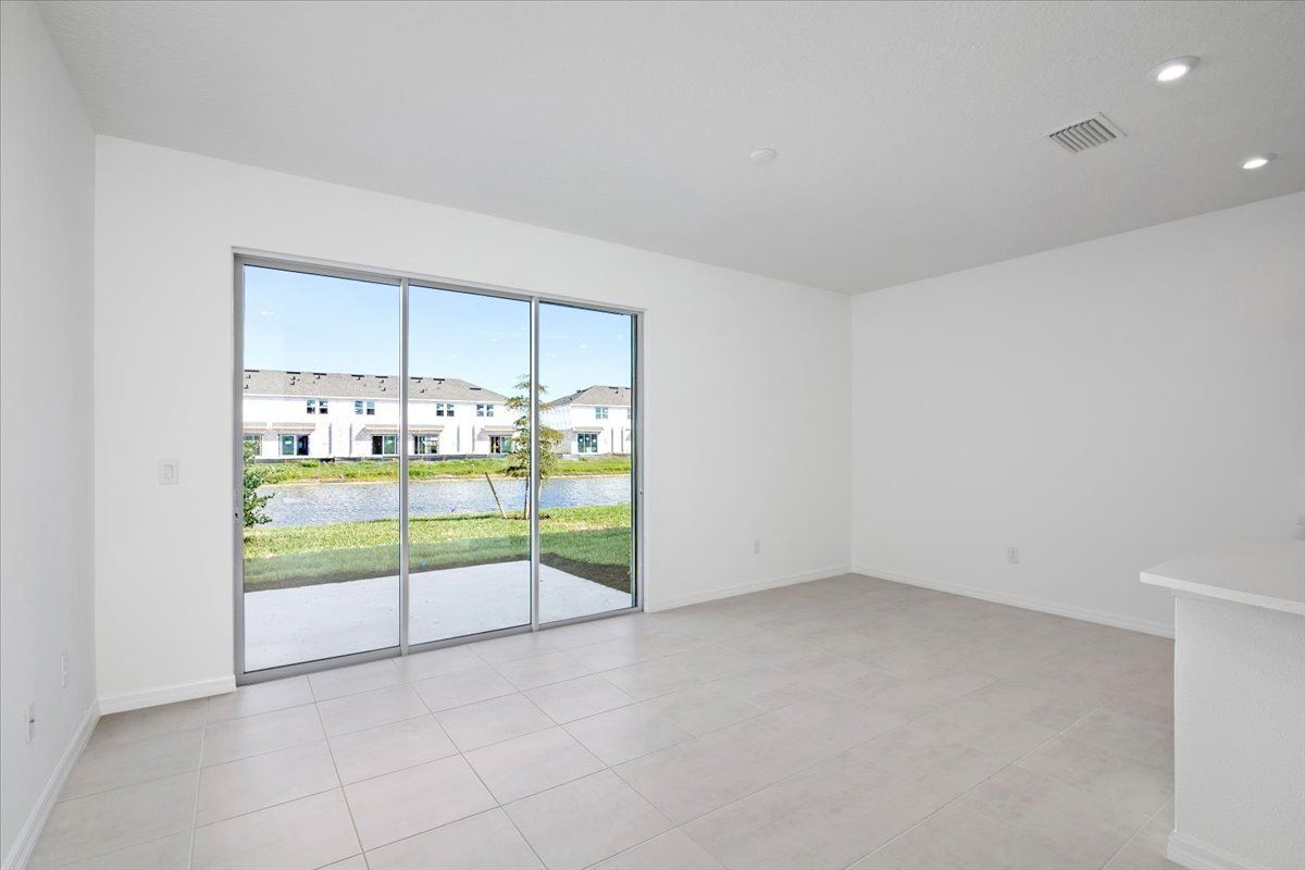 Building Photo - 5756 Haven Ter