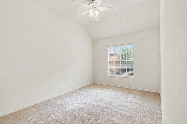 Building Photo - 16434 Red Crest Dr