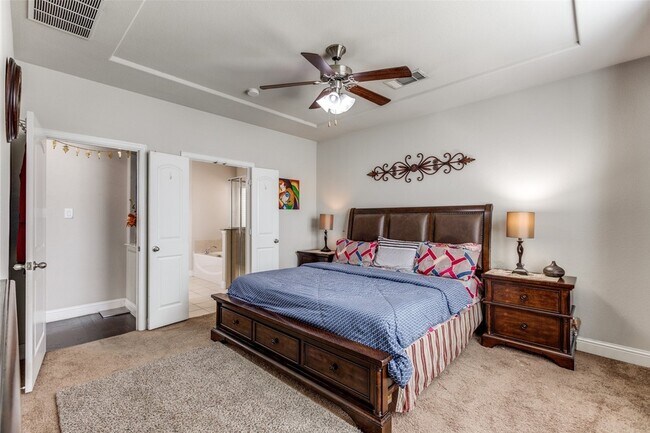 Building Photo - 8609 McCutchins Dr