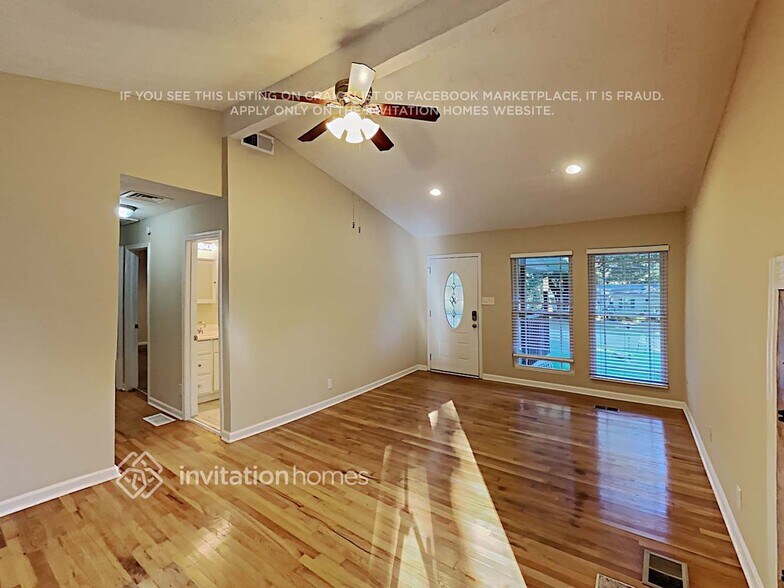 Building Photo - 1711 Donna Lynn Dr