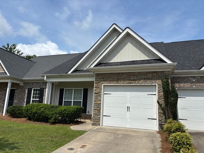 Building Photo - 333 High Meadows Pl
