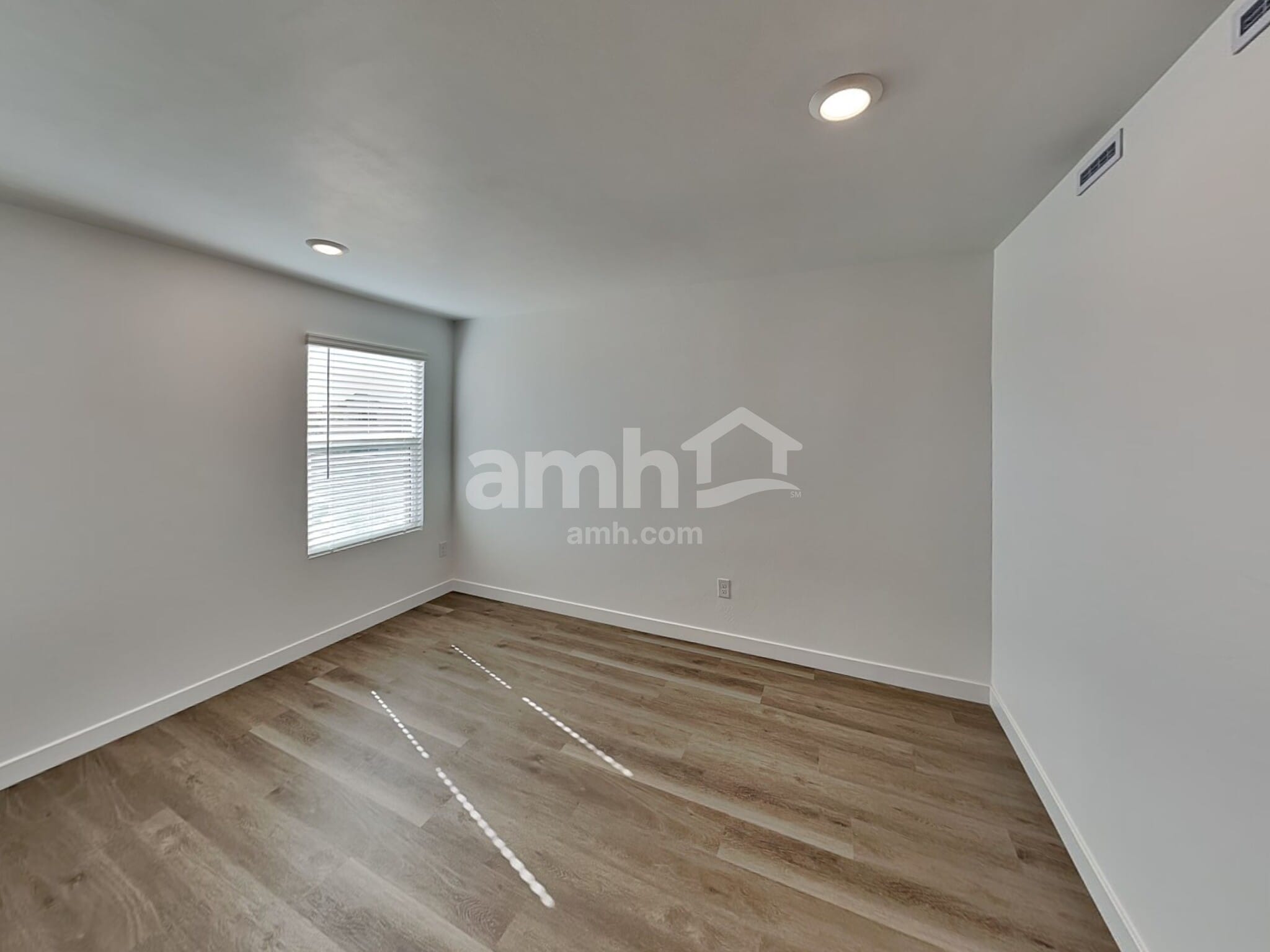 Building Photo - 7352 S Avenida Obelo