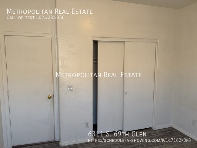 Building Photo - 6311 S 69th Glen