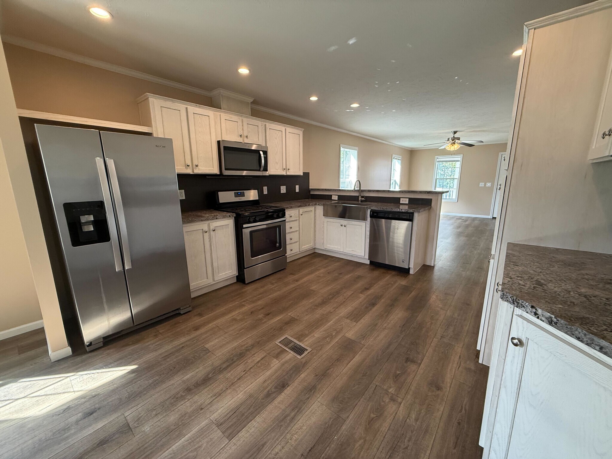 Building Photo - 12452 St James Ct