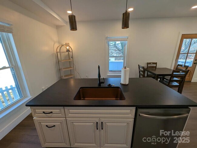 Building Photo - 24 Woodrow Ave