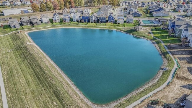 Building Photo - 8708 SW Brickell Dr