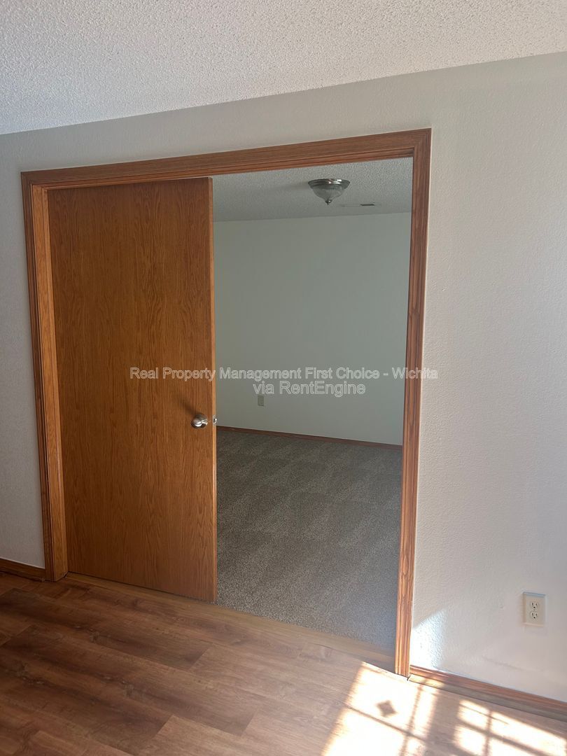 Building Photo - 10805 E Funston St