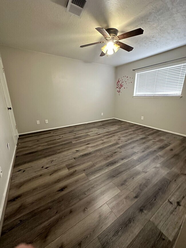 Building Photo - 7305 S Gessner Rd