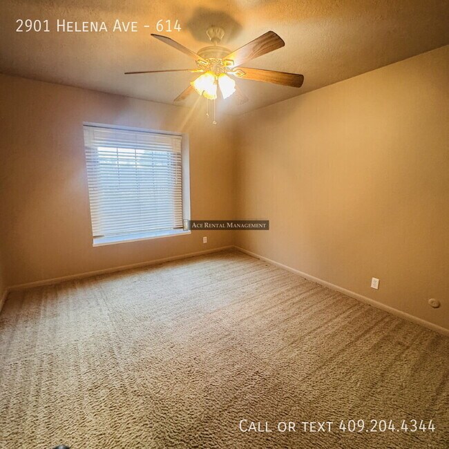 Building Photo - 2901 Helena Ave