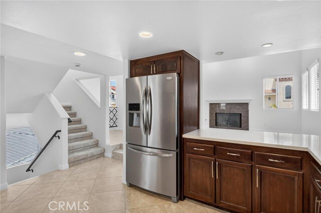 Building Photo - 849 Loma Dr