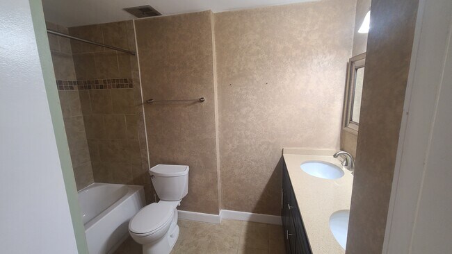 Building Photo - 2163 Whisper Way