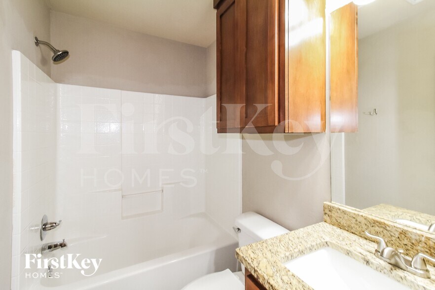 Building Photo - 1612 Penn Ln