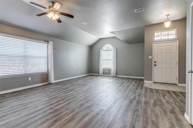 Building Photo - 3611 Redwood Cir