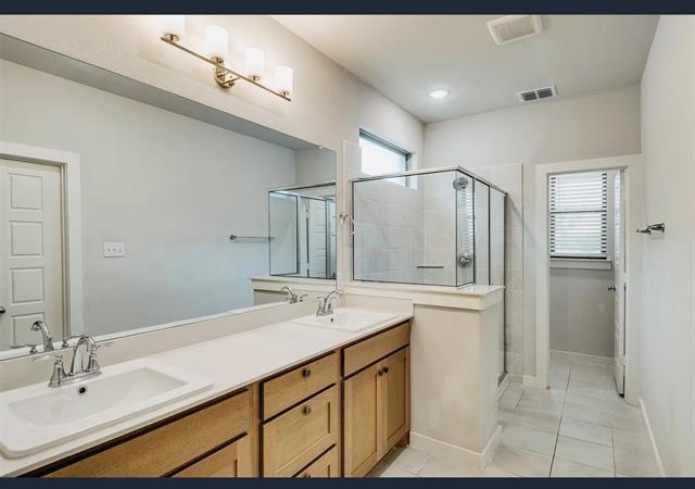 Building Photo - 1835 Balfour Bnd