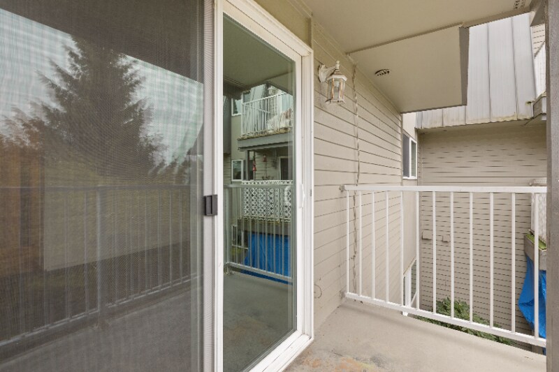 Building Photo - 11540 Pinehurst Way NE