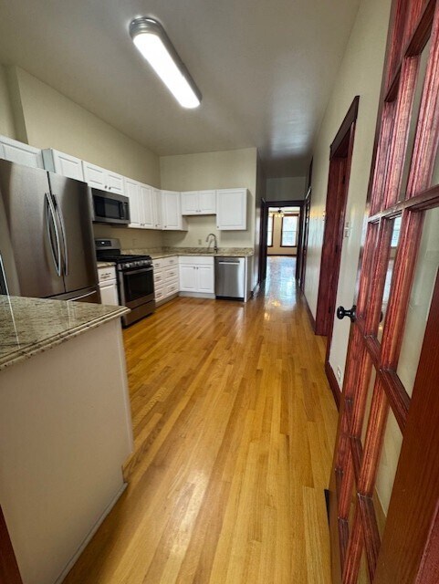 Building Photo - 3256 S Princeton Ave