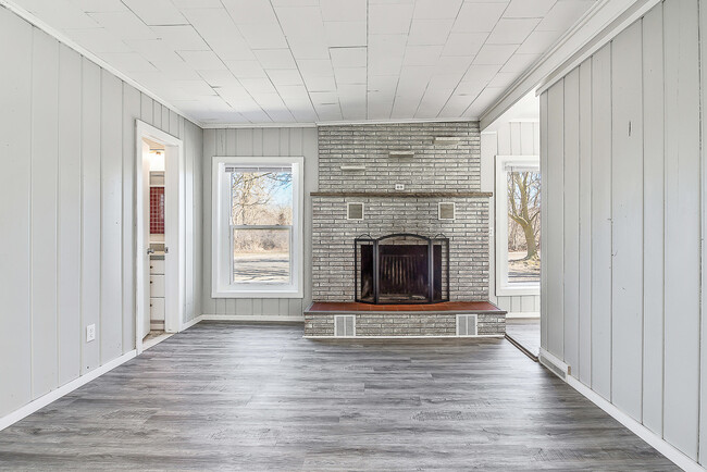 Building Photo - 7200 Whitmore Lake Rd