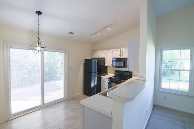 Building Photo - The Gardens North