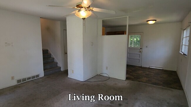 Building Photo - 4003 Latham St