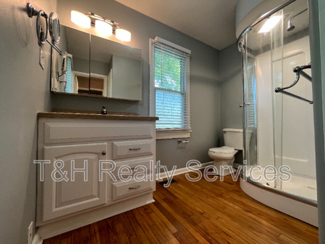 Building Photo - 8918 Birch St