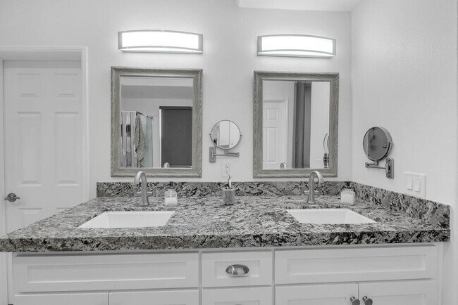 Building Photo - 82540 Lordsburg Dr