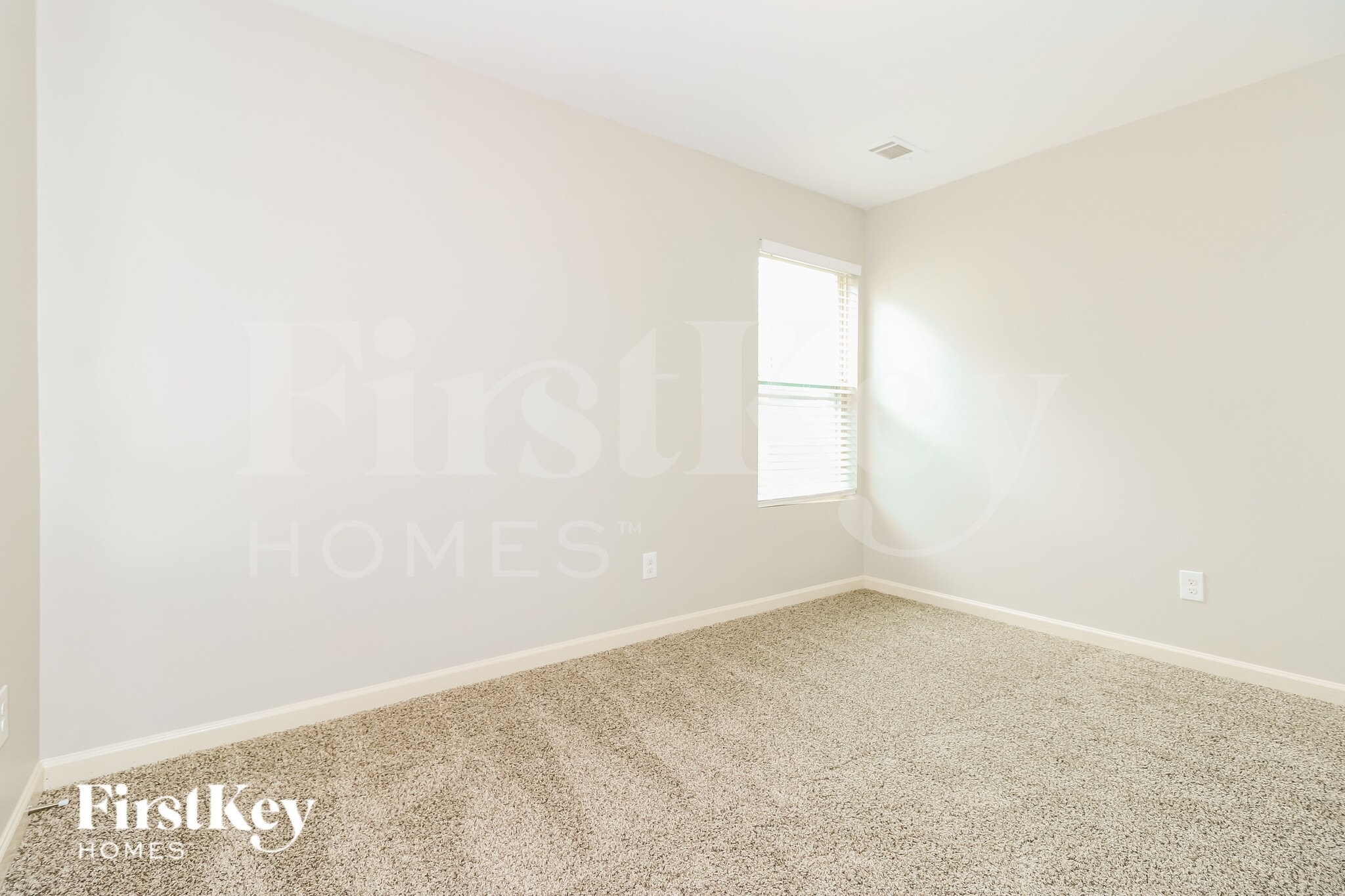 Building Photo - 639 Independence Ave