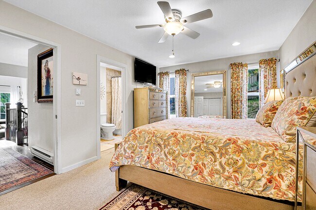 Building Photo - 30573 Sun Creek Dr