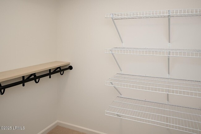 Building Photo - 15 Chauga St