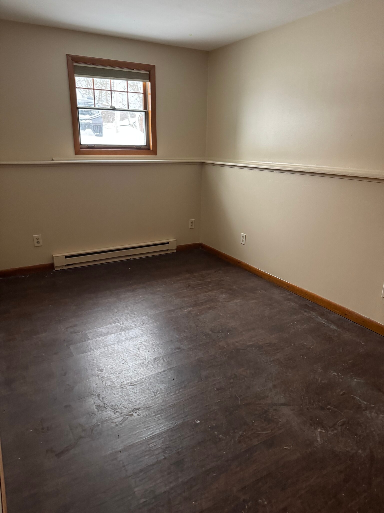 Building Photo - 285 1/4 Walnut St