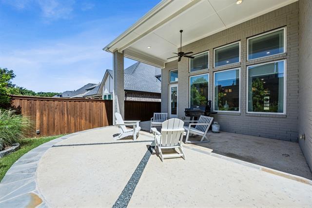 Building Photo - 927 Leola Ln