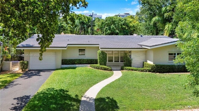 Primary Photo - 535 Palermo Ave