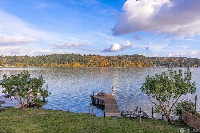 Building Photo - 4Bd/1.75Ba Seattle Home