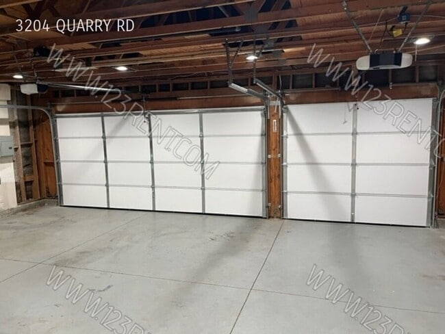 Building Photo - 3204 Quarry Rd
