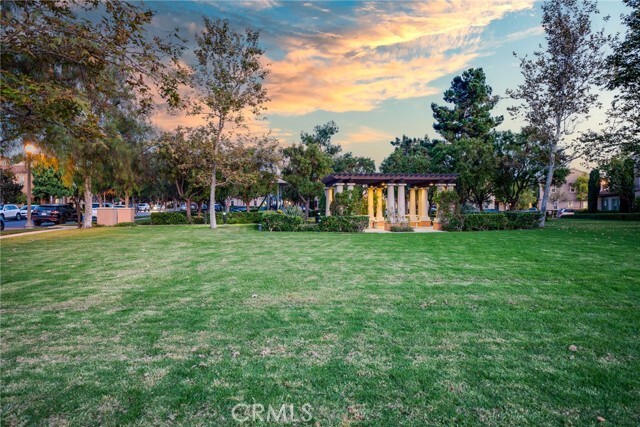 Building Photo - 70 Latitude