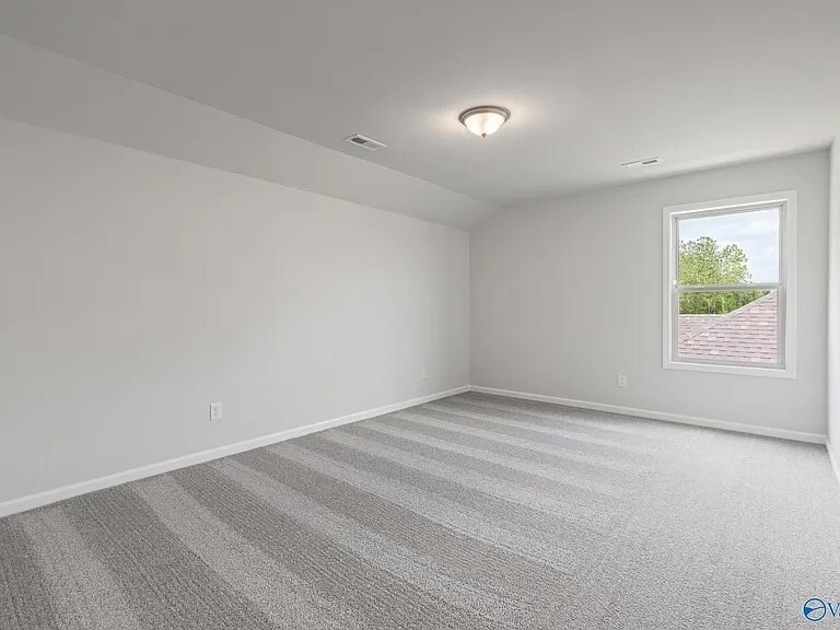 3rd room - 104 Striker Ln