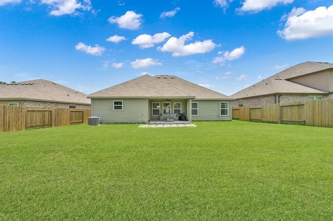 Building Photo - 22510 Red Sparrow Dr