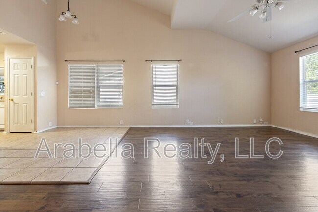 Building Photo - 5109 Brookline