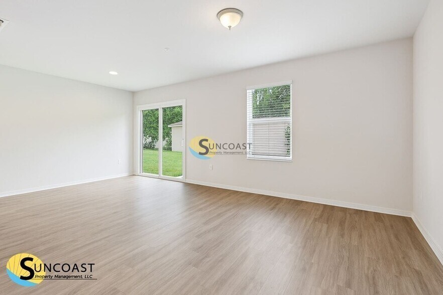 Building Photo - 7655 Mailes Ct
