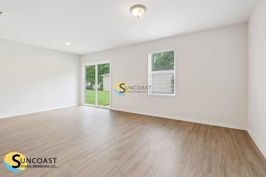 Building Photo - 7638 Mailes Ct