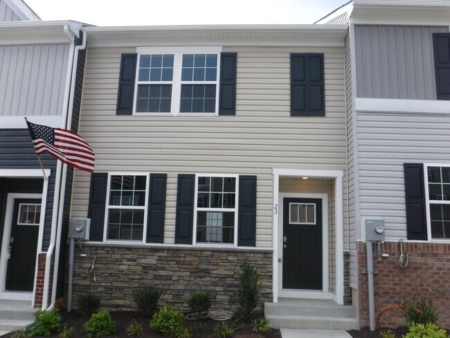 Building Photo - Rent will be $1375
