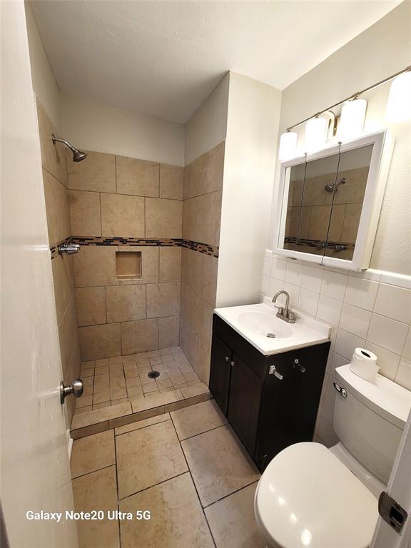 Building Photo - 1230 Shadowdale Dr