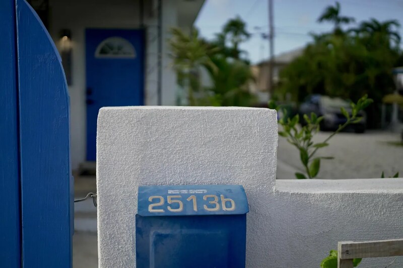 Primary Photo - 2513 Staples Ave