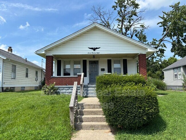 Building Photo - 708 Webster Ave