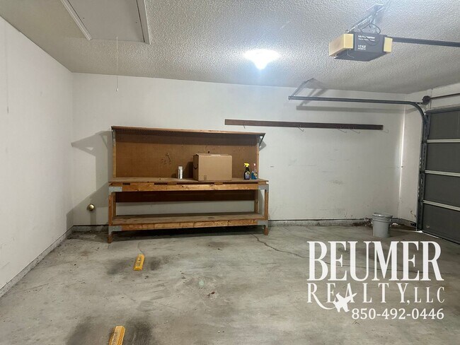 Building Photo - 3br/2ba minutes to NAS back gate